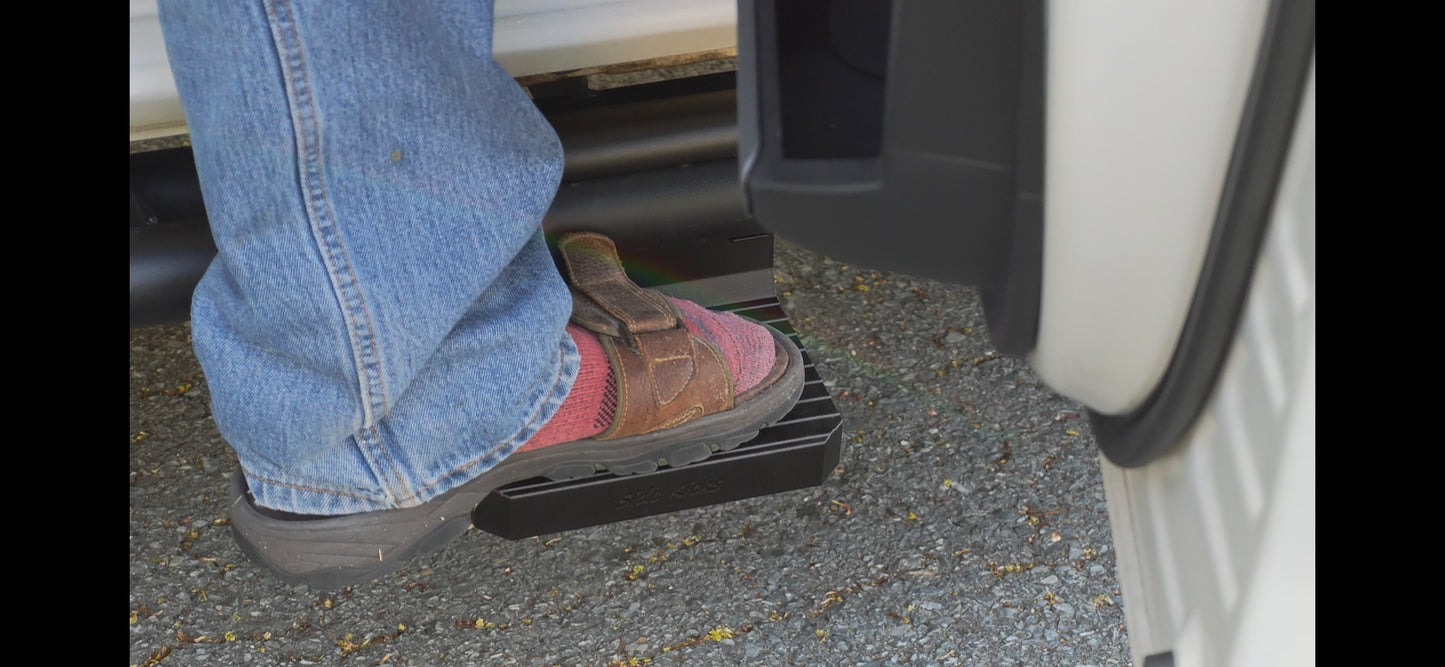 Toyota Trailhunter Premium Snap-On Steps - Side Kicks - Low